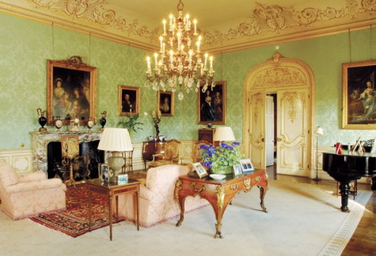 Savannah Collections Luxury Furniture